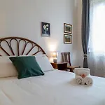 La Maison De Louise
